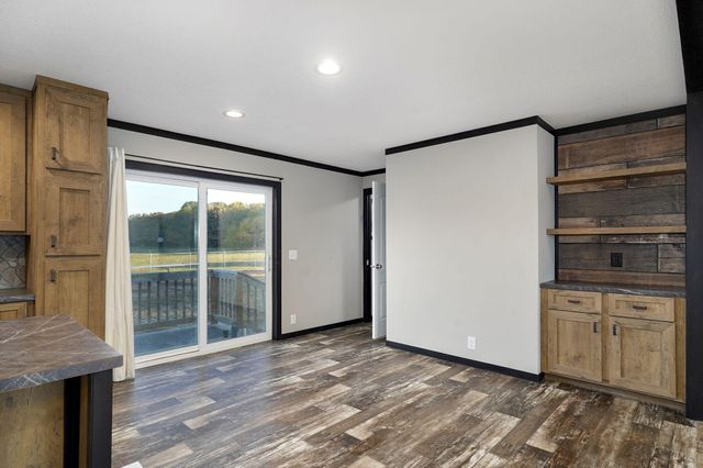 1700 N Farm Road 93, Springfield, MO 65802