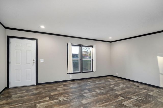 1700 N Farm Road 93, Springfield, MO 65802