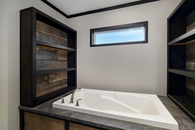 1700 N Farm Road 93, Springfield, MO 65802