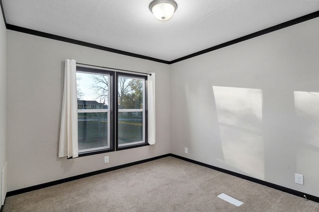 1700 N Farm Road 93, Springfield, MO 65802