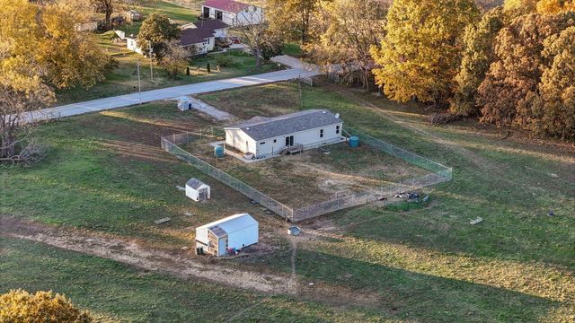 1700 N Farm Road 93, Springfield, MO 65802