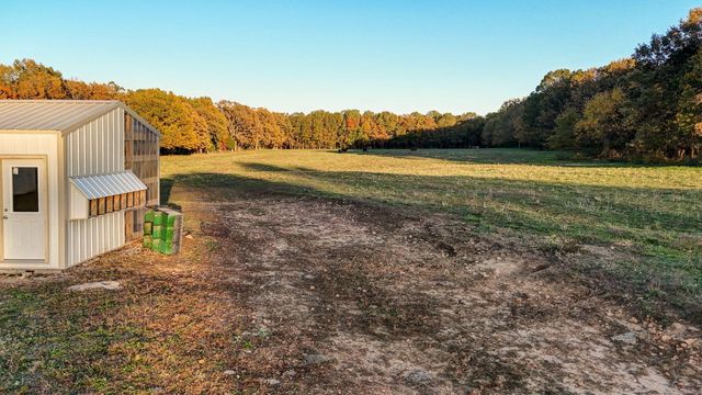 1700 N Farm Road 93, Springfield, MO 65802