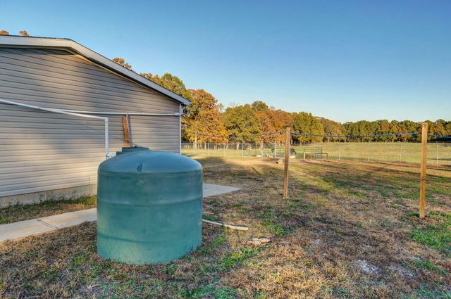 1700 N Farm Road 93, Springfield, MO 65802