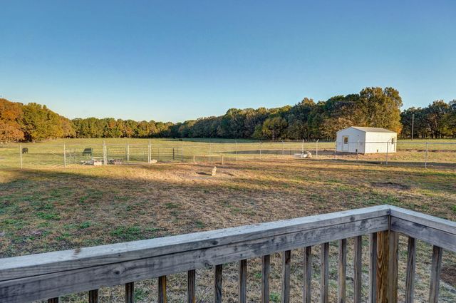 1700 N Farm Road 93, Springfield, MO 65802