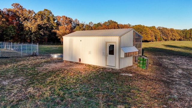 1700 N Farm Road 93, Springfield, MO 65802