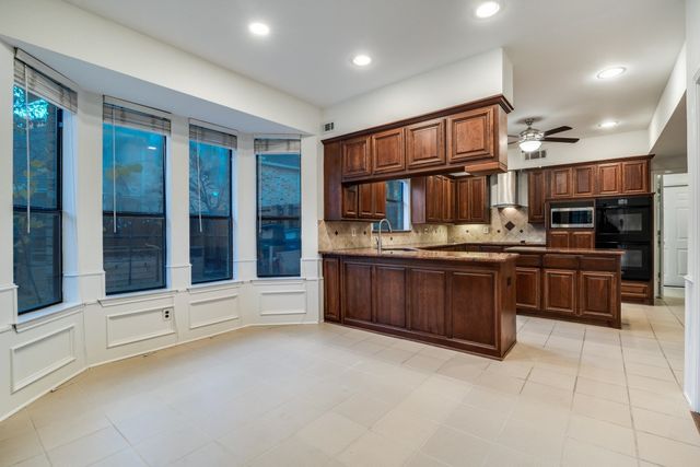 2817 Woods Lane, Garland, TX 75044