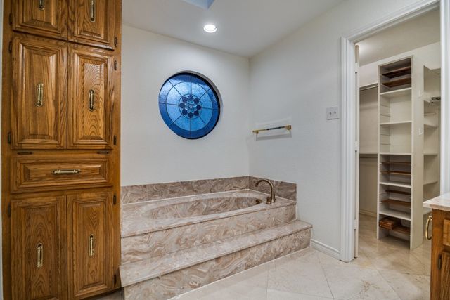 2817 Woods Lane, Garland, TX 75044