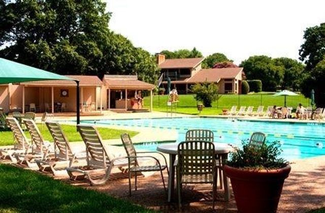 2817 Woods Lane, Garland, TX 75044