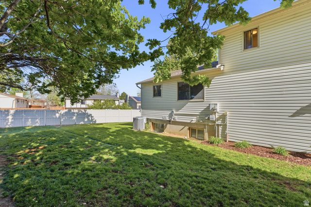 3162 E CANDYTUFT ST, Cottonwood Heights, UT 84121