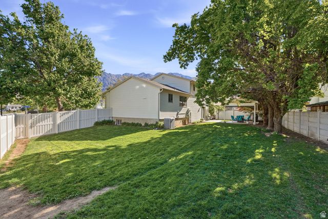 3162 E CANDYTUFT ST, Cottonwood Heights, UT 84121