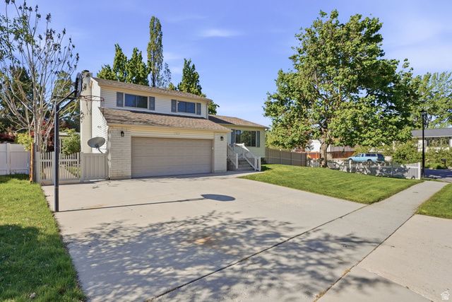 3162 E CANDYTUFT ST, Cottonwood Heights, UT 84121