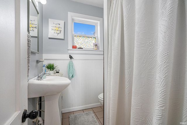 40 EMS B56 Lane, Warsaw, IN 46582