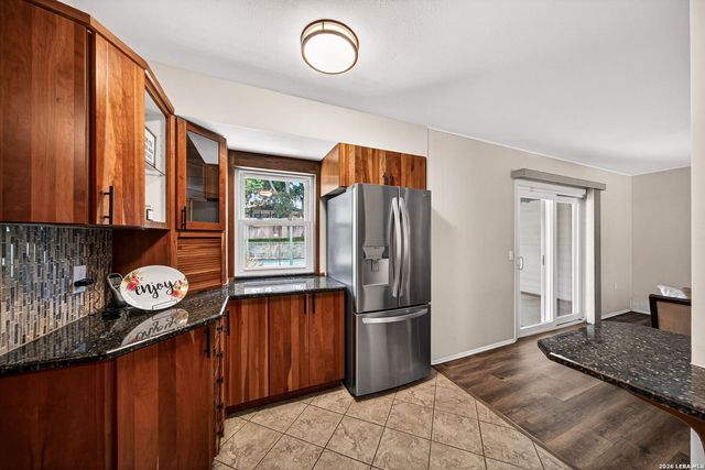8005 HARPER VALLEY ST, Live Oak, TX 78233