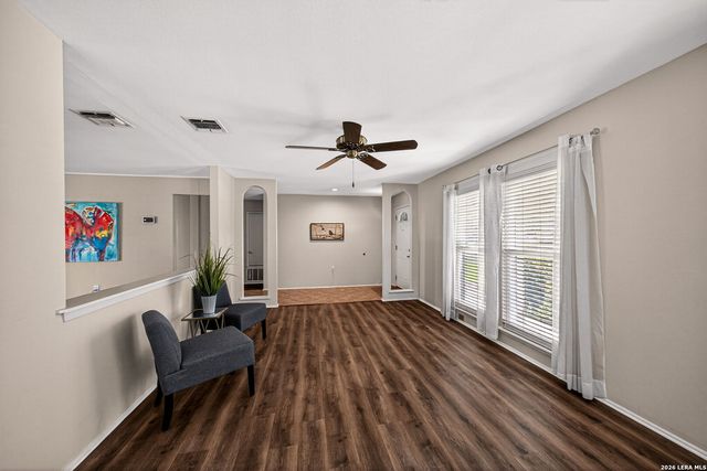 8005 HARPER VALLEY ST, Live Oak, TX 78233
