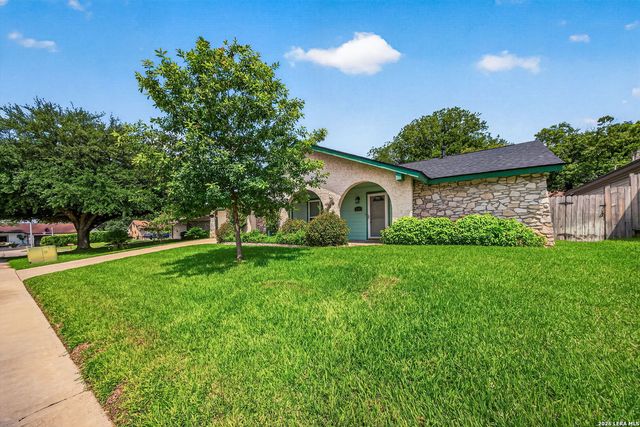 8005 HARPER VALLEY ST, Live Oak, TX 78233