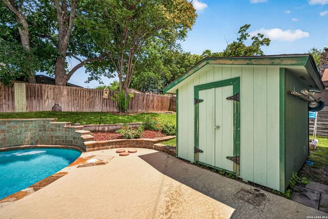 8005 HARPER VALLEY ST, Live Oak, TX 78233