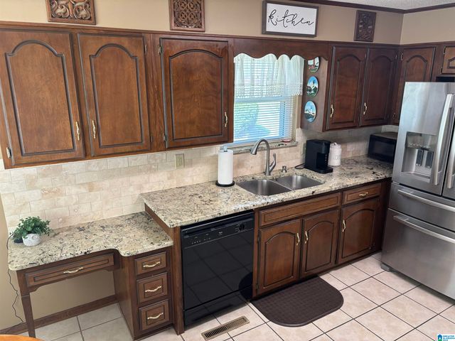 1206 7TH AVENUE, Pleasant Grove, AL 35127