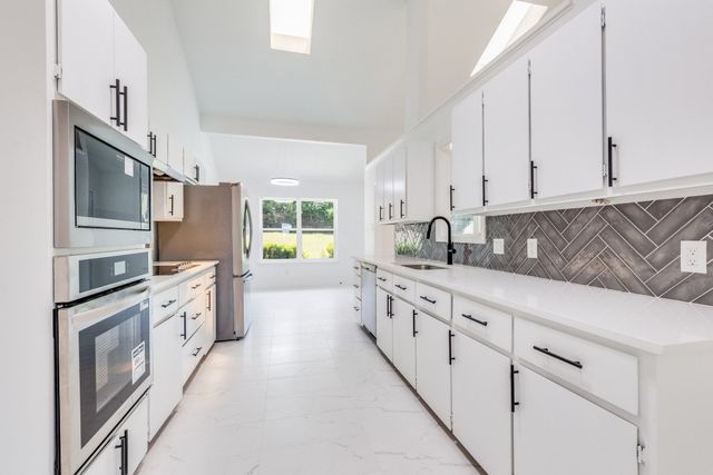 7717 Woodside Hill, Fort Worth, TX 76179