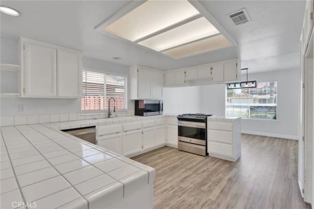 13250 Meteor Drive, Victorville, CA 92395