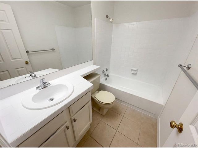 2685 S Dayton Way 147, Denver, CO 80231