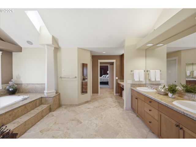 21029 Sw LeBeau Rd, Sherwood, OR 97140