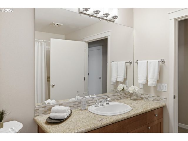 21029 Sw LeBeau Rd, Sherwood, OR 97140