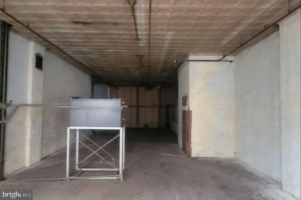 Image 6 of property listing at 225 N HOWARD ST, Baltimore, MD 21201
