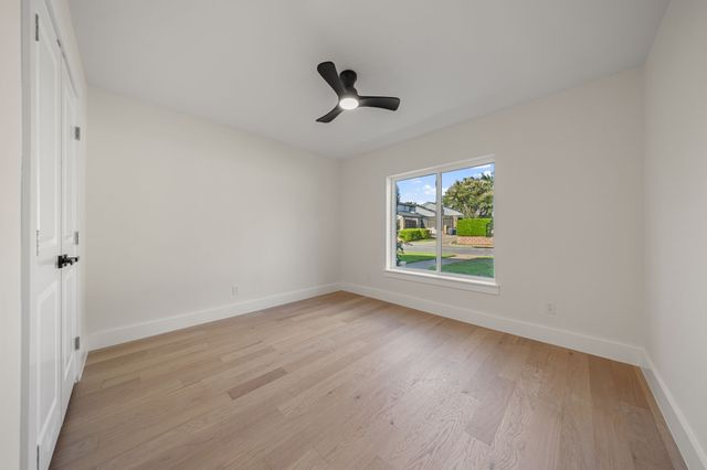 9406 Hilldale Drive, Dallas, TX 75231