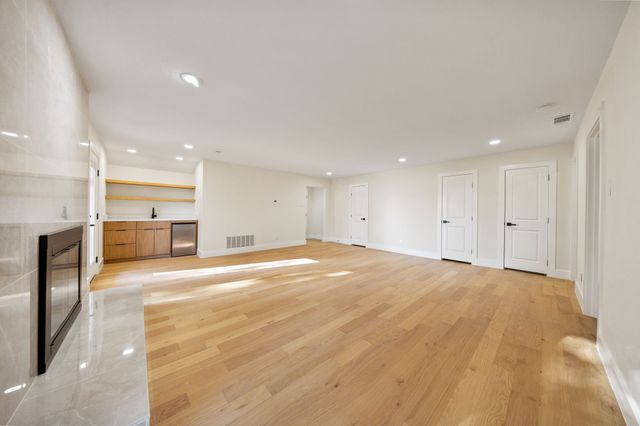9406 Hilldale Drive, Dallas, TX 75231