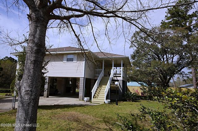 6008 Saint Martin Road, Biloxi, MS 39532