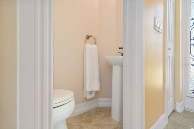 1900 COLLEEN STREET, Sarasota, FL 34231