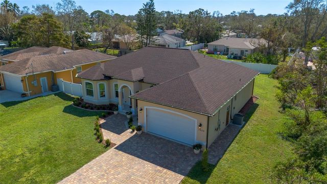 1900 COLLEEN STREET, Sarasota, FL 34231