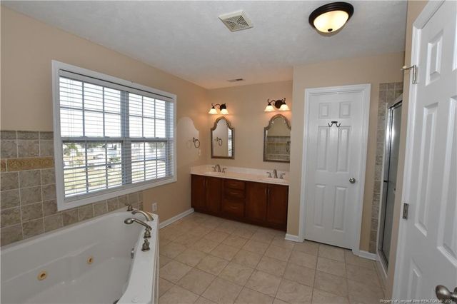 60 Scranton Court, Cameron, NC 28326