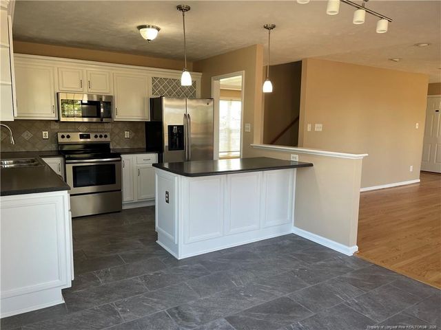 60 Scranton Court, Cameron, NC 28326