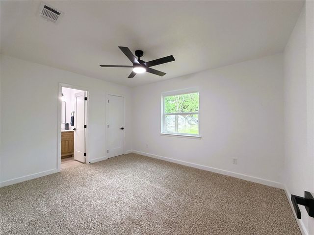 2933 Hunting Drive, Fort Worth, TX 76119