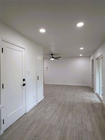 2933 Hunting Drive, Fort Worth, TX 76119