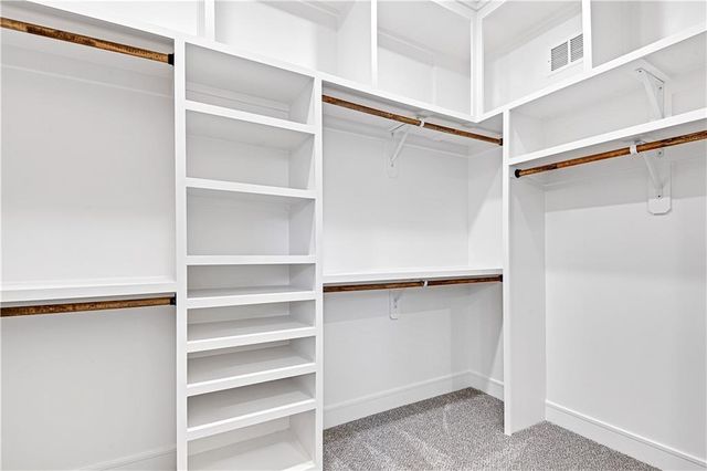 24933 W 98th Place, Lenexa, KS 66227