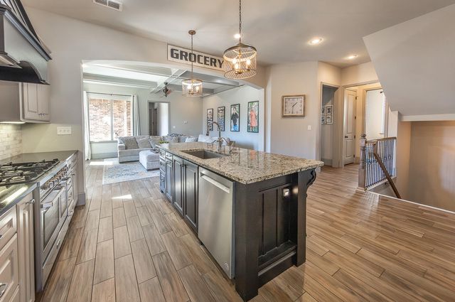 12112 Topeka Avenue, Lubbock, TX 79424