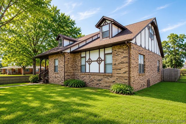 322 E Young Street, Morris, OK 74445