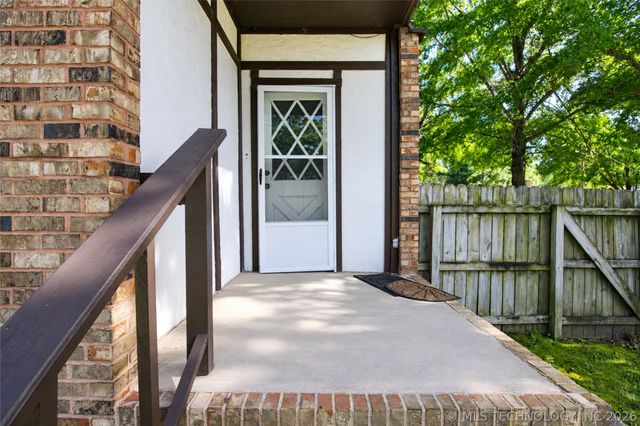 322 E Young Street, Morris, OK 74445