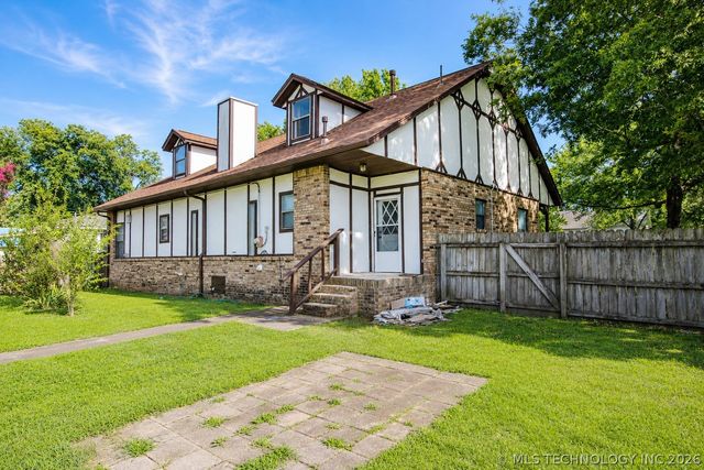 322 E Young Street, Morris, OK 74445