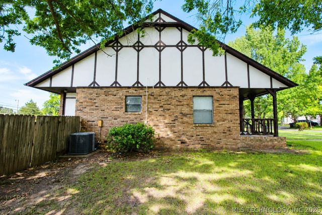 322 E Young Street, Morris, OK 74445