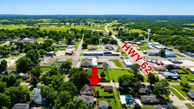 322 E Young Street, Morris, OK 74445