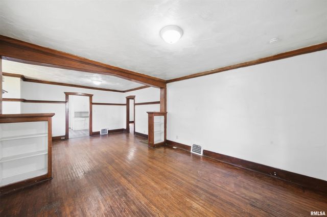 502 E ARCHER Avenue, Peoria, IL 61603