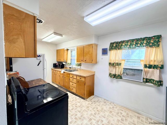 3331 BELAIRE AVE, Cheyenne, WY 82001