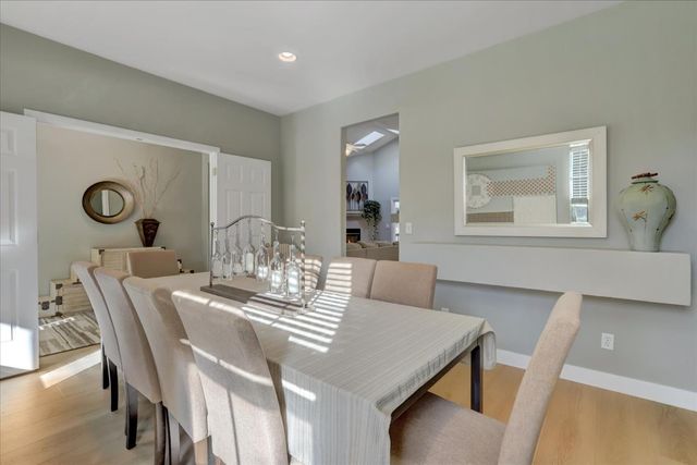 13727 Alpha Ct, Grass Valley, CA 95949