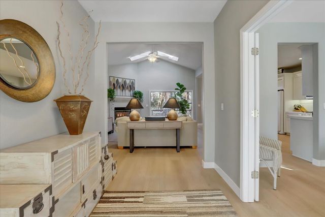 13727 Alpha Ct, Grass Valley, CA 95949