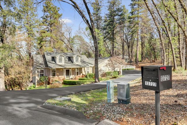 13727 Alpha Ct, Grass Valley, CA 95949