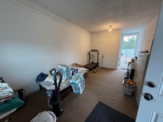 761 S Short Avenue, Dinuba, CA 93618