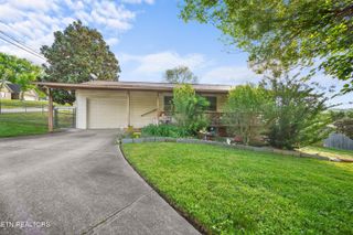 800 Jennifer Drive, Knoxville, TN 37938